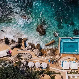 Liro Hotel