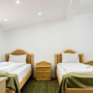 Casa Gabriela 3*, Bucarest Romania